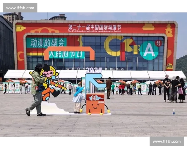 体育 “金钥匙”：撬动万亿消费新引擎